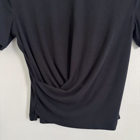Lululemon T Shirt Ribbed Modal Reversible Draped Front Top Black - Picture 3 of 5